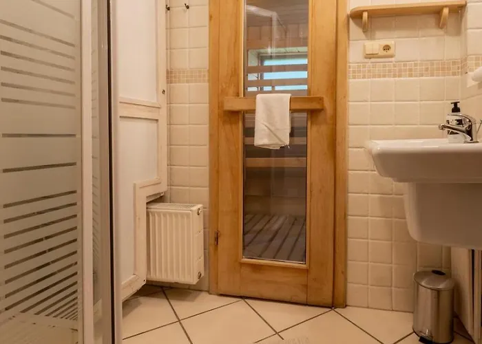 Goralski Belwederek Ski-in Ski-out Z Prywatna Sauna בקתה קרפאז'